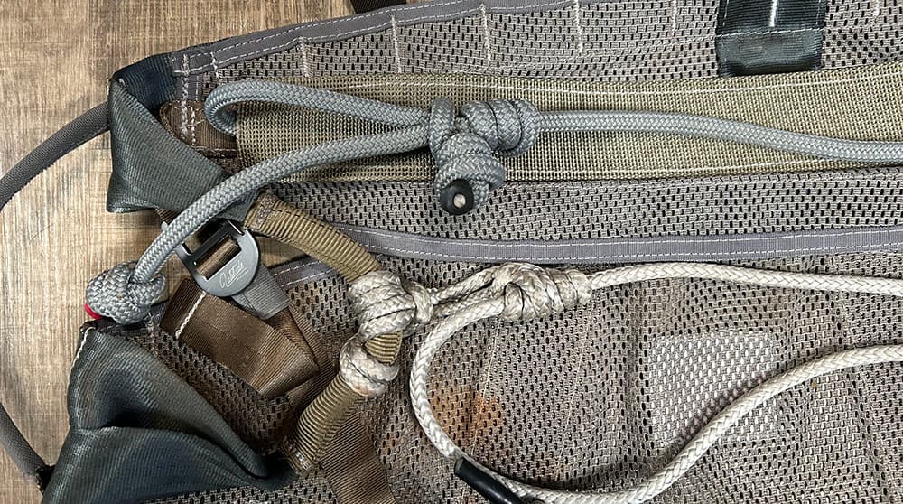 Closeup of the Method 2's rope waist belt and bridge rope.